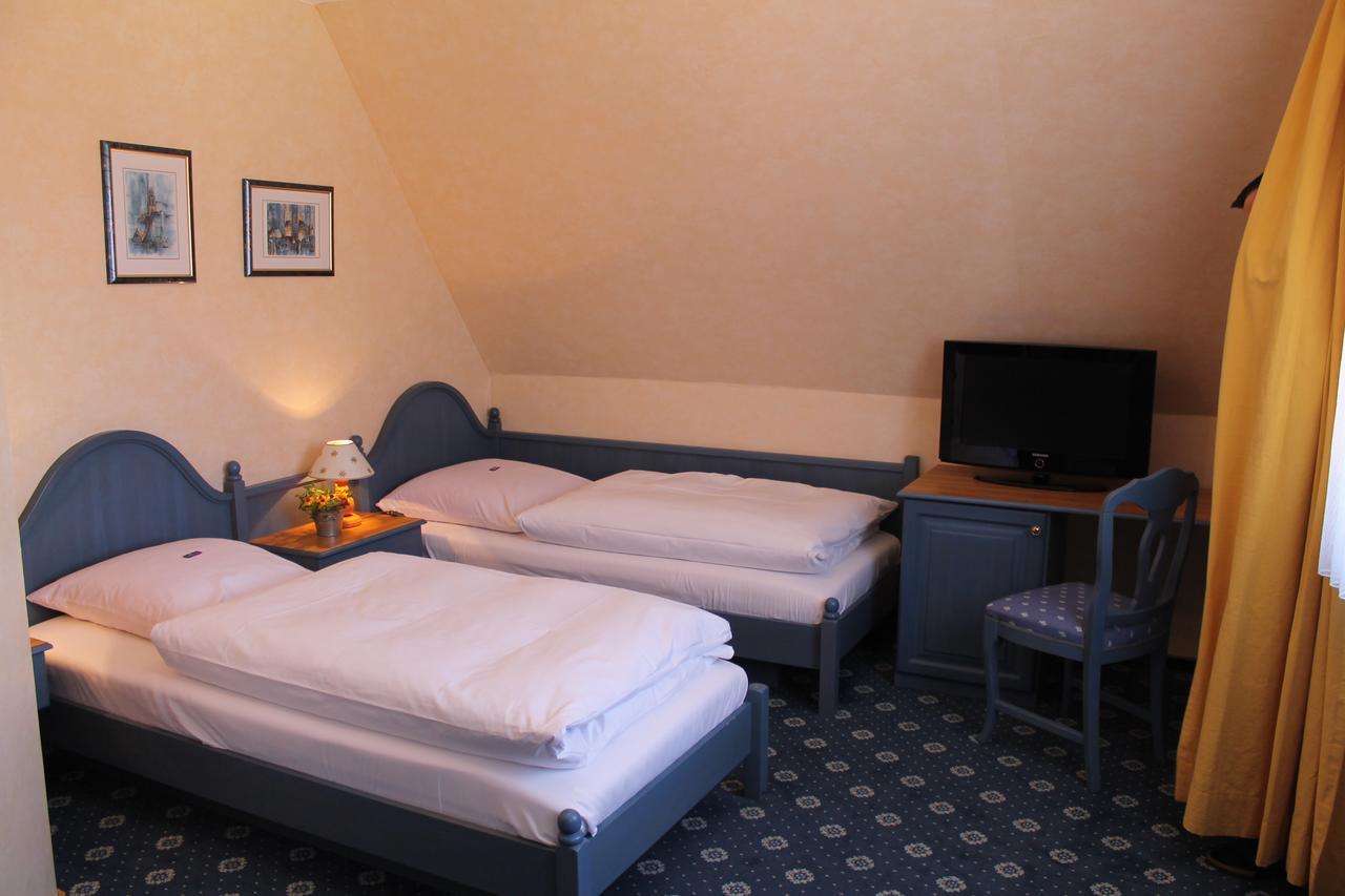 Hotel-Gasthof Zum Hirschen Durrwangen 객실 사진